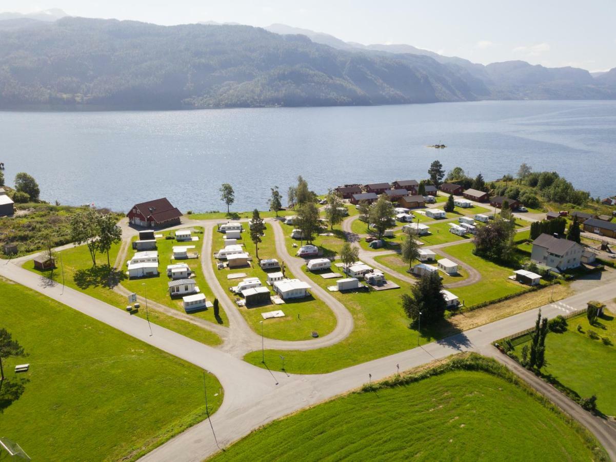 Sauda Fjord Camping Hotell Saudasjøen Eksteriør bilde